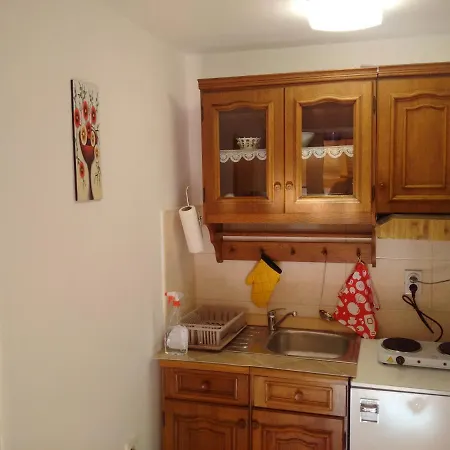 Apartman Djordano Apartment